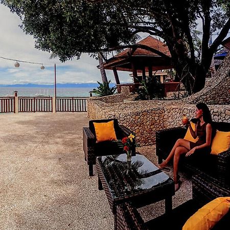 Magic Island Dive Resort Moalboal Eksteriør billede