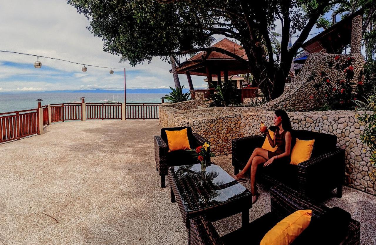 Magic Island Dive Resort Moalboal Eksteriør billede