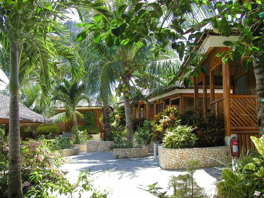 Magic Island Dive Resort Moalboal Eksteriør billede