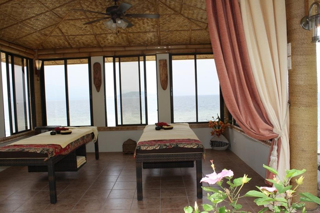 Magic Island Dive Resort Moalboal Eksteriør billede