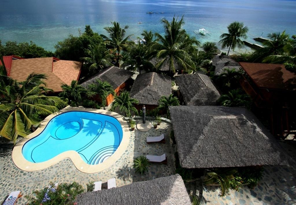 Magic Island Dive Resort Moalboal Eksteriør billede